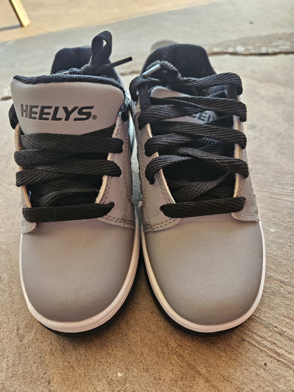 Heelys Kids' Gray and Black Skate Shoes